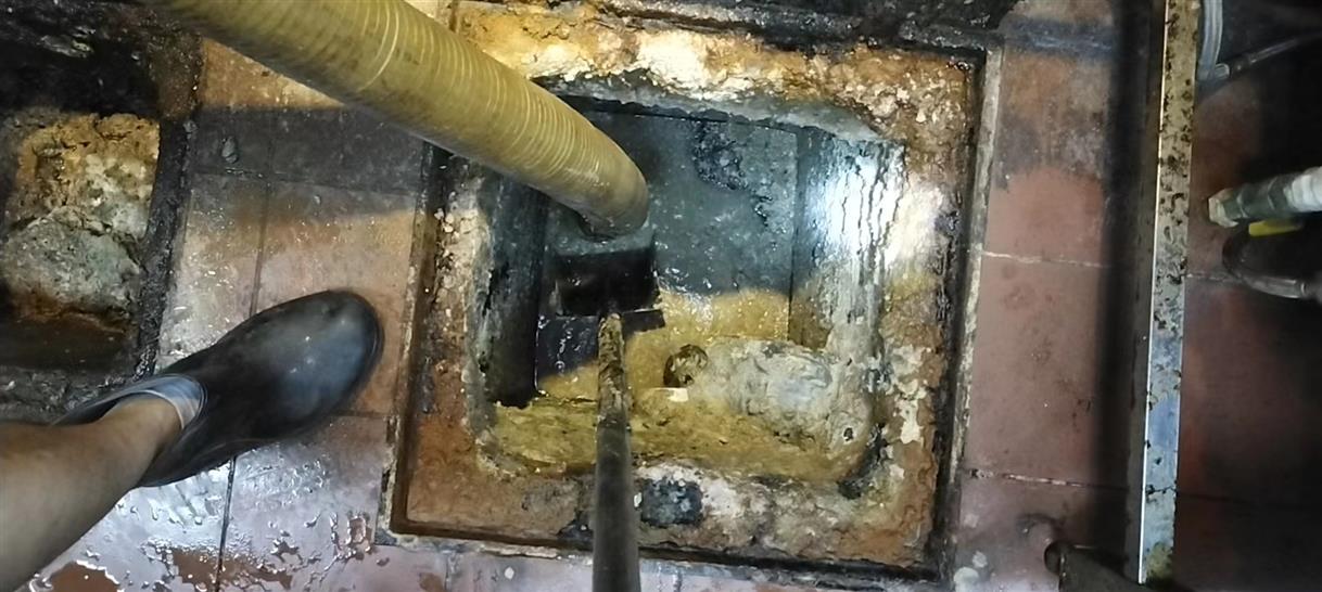 长安镇化油池清理-污水池清掏